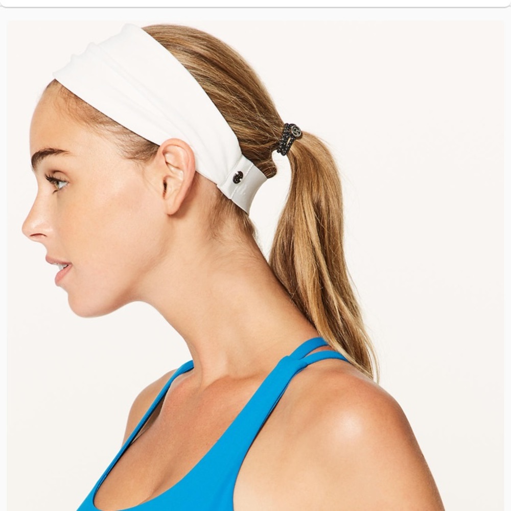 Lululemon fringe fighter headband